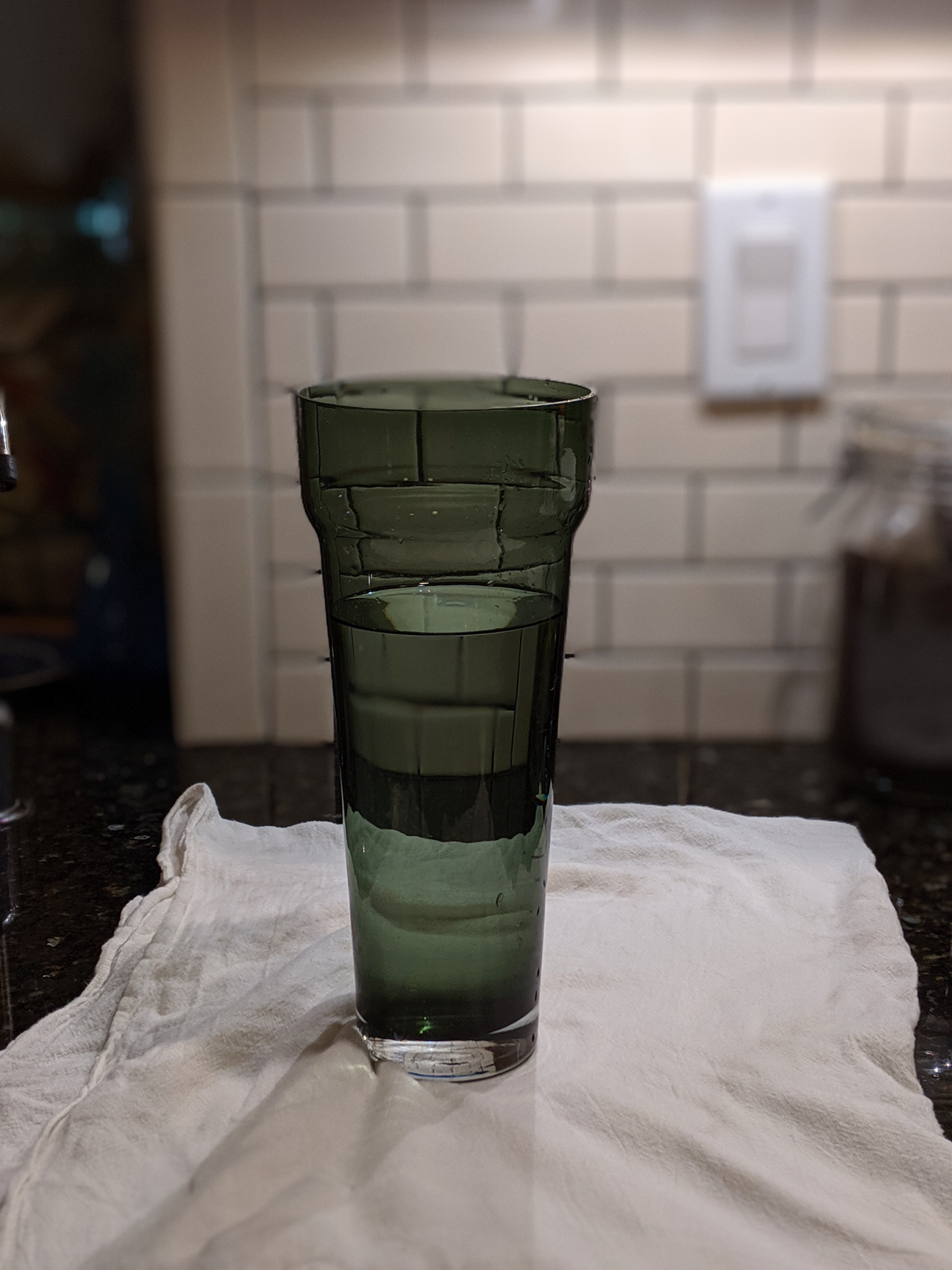 00100lportrait_00100_burst20191020105228287_cover